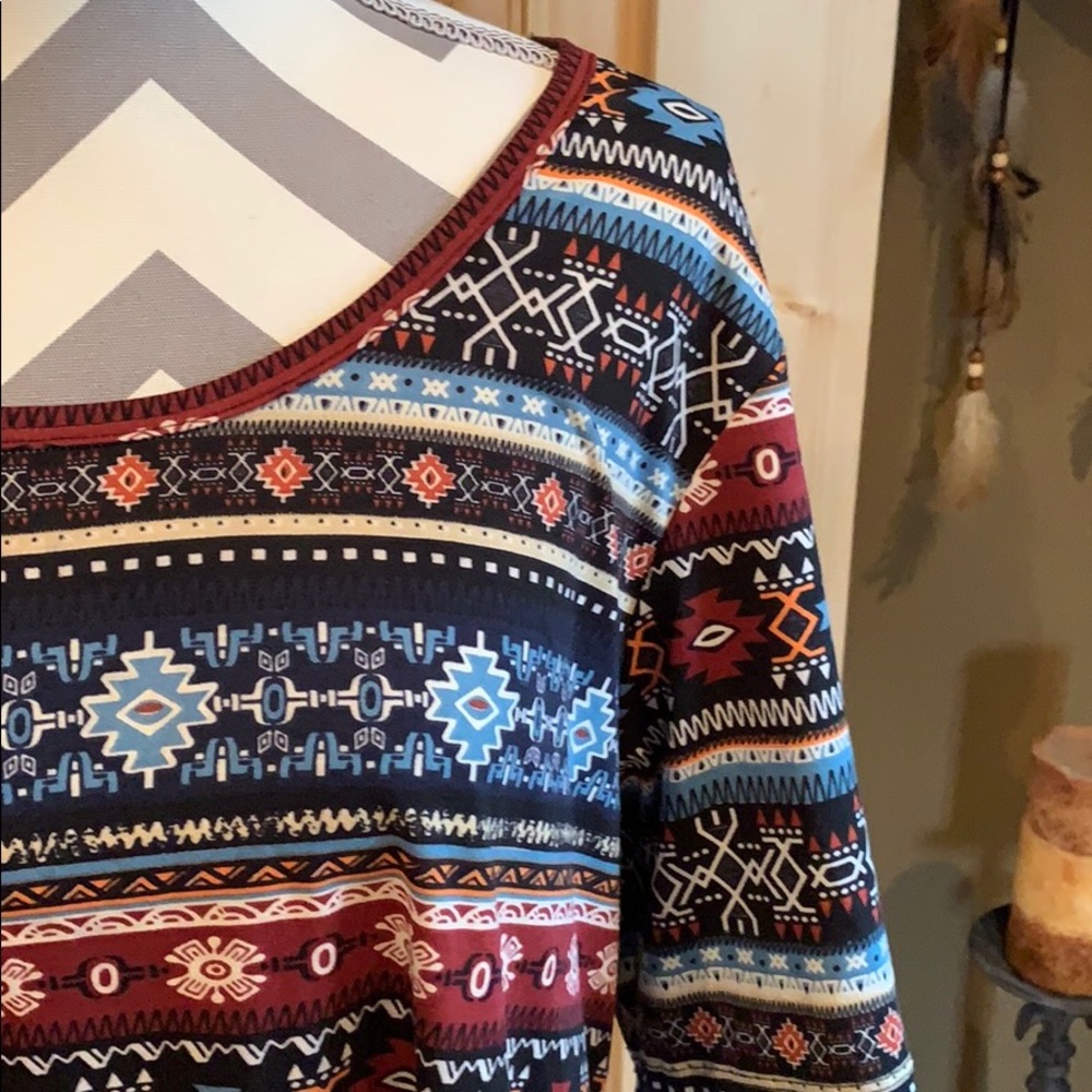 LuLaRoe | Perfect T